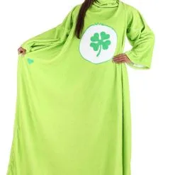 Hangzhou Lemon Garments Care Bears Good Luck Bear Wearable Throw